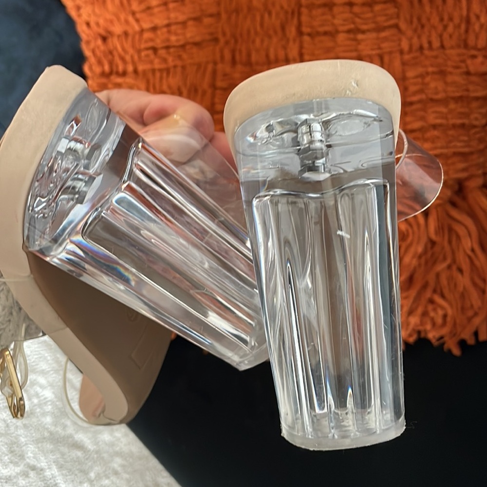 Clear Heels - Picture 3 of 3